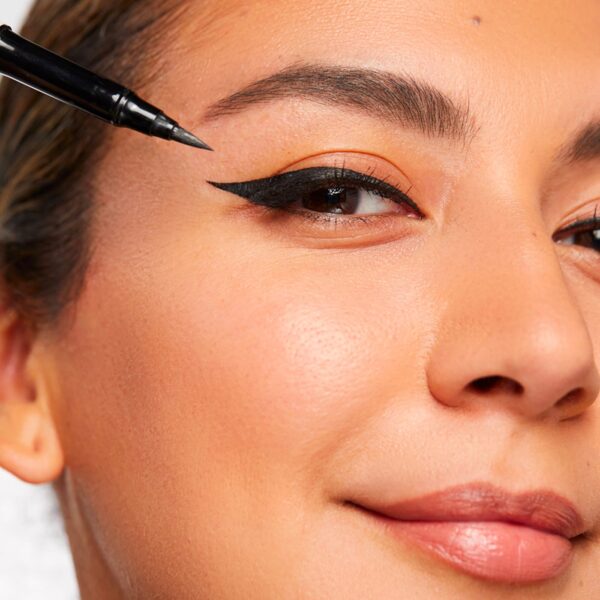 Rare Beauty Matte Liquid Liner - Perfect Strokes - Image 3